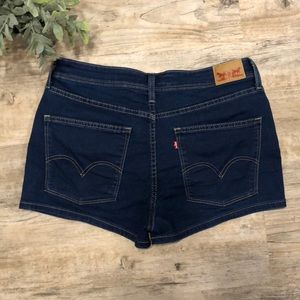 👖Levi’s High Rise Denim short sz 9